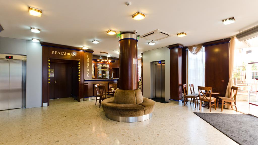 Nadejda Hotel Sofia Extérieur photo